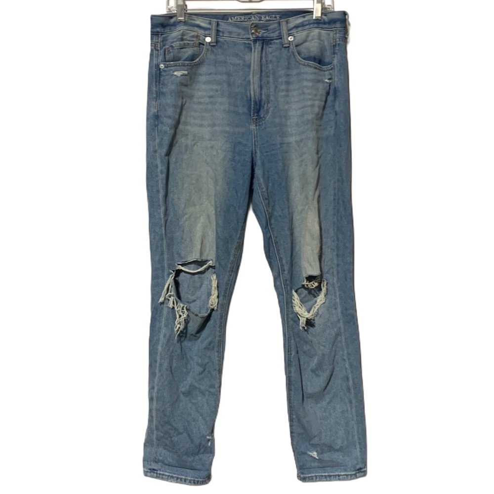 American Eagle High Rise Mom Jeans